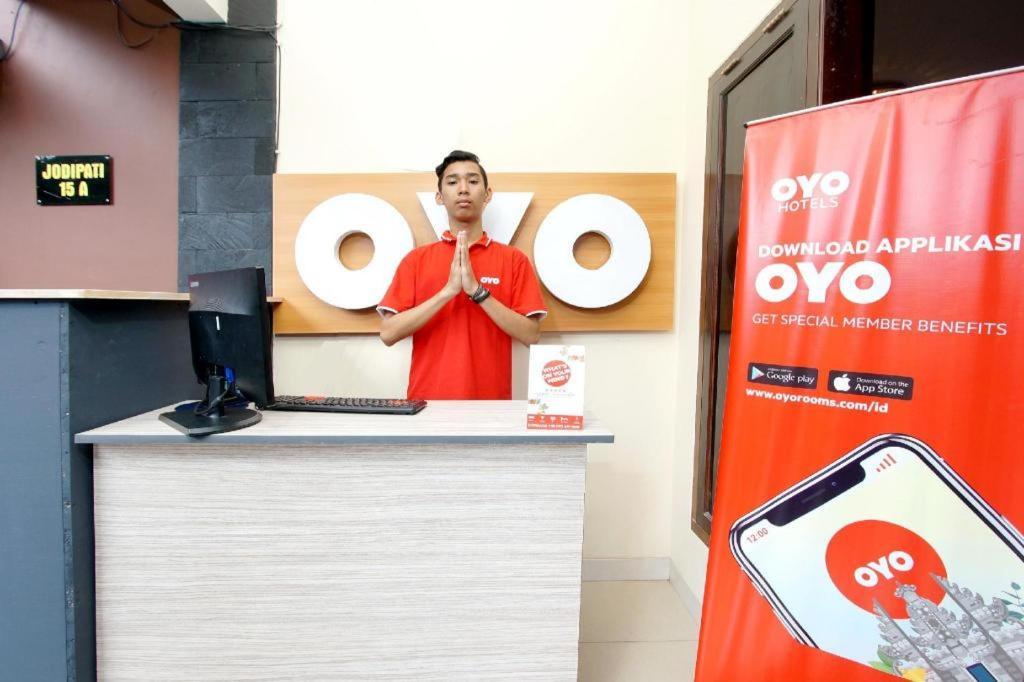 Oyo 347 Bayang Brothers Guest House Maguwo Luaran gambar