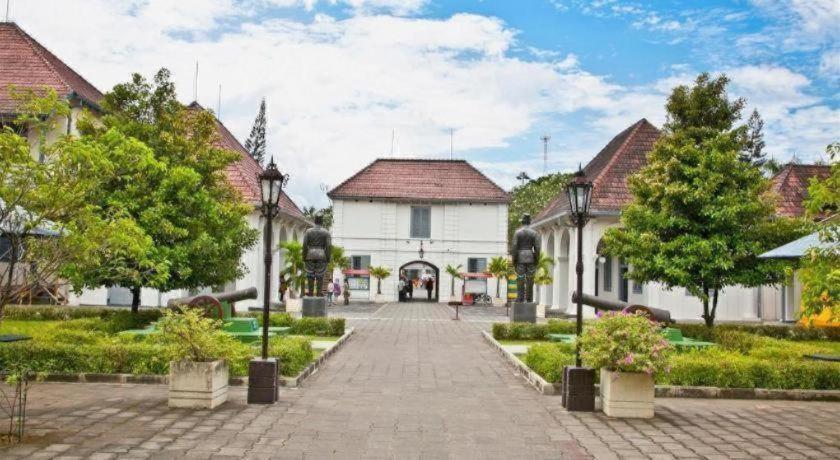Oyo 347 Bayang Brothers Guest House Maguwo Luaran gambar