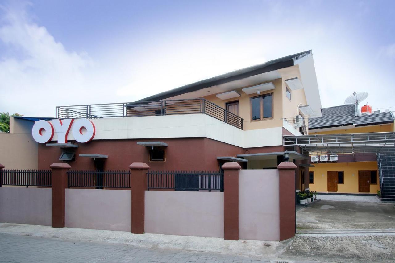 Oyo 347 Bayang Brothers Guest House Maguwo Luaran gambar